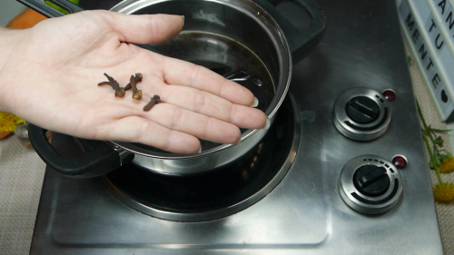 cómo hacer miel vegana o jarabe de diente de león