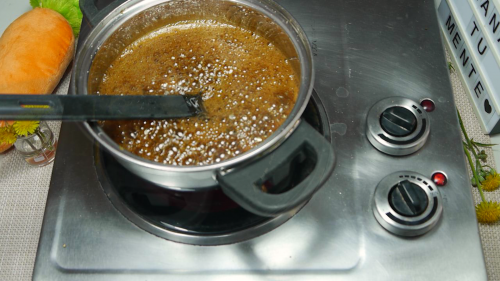 cómo hacer miel vegana o jarabe de diente de león