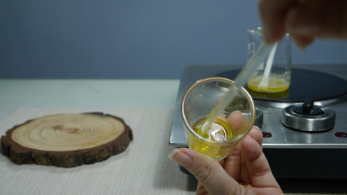 como hacer pintalabios de menta en casa