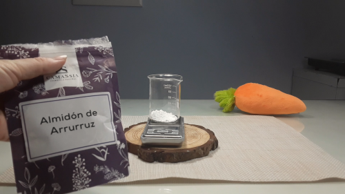 Corrector de ojeras o iluminador natural antiarrugas